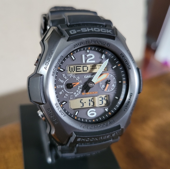G-Shock 'Gravity Defier' Tough Solar Analog/Digital Watch - GW-2500B-1A - Picture 1 of 7